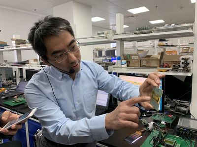 壮丽70年 奋斗新时代| 中国芯点亮荧屏手机的研发